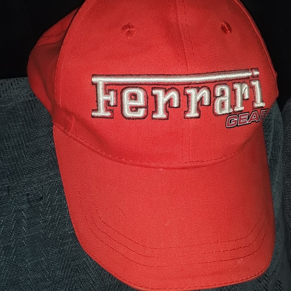 Authentic vintage Ferrari hat! (True 1 of a kind!) - Picture 5 of 6